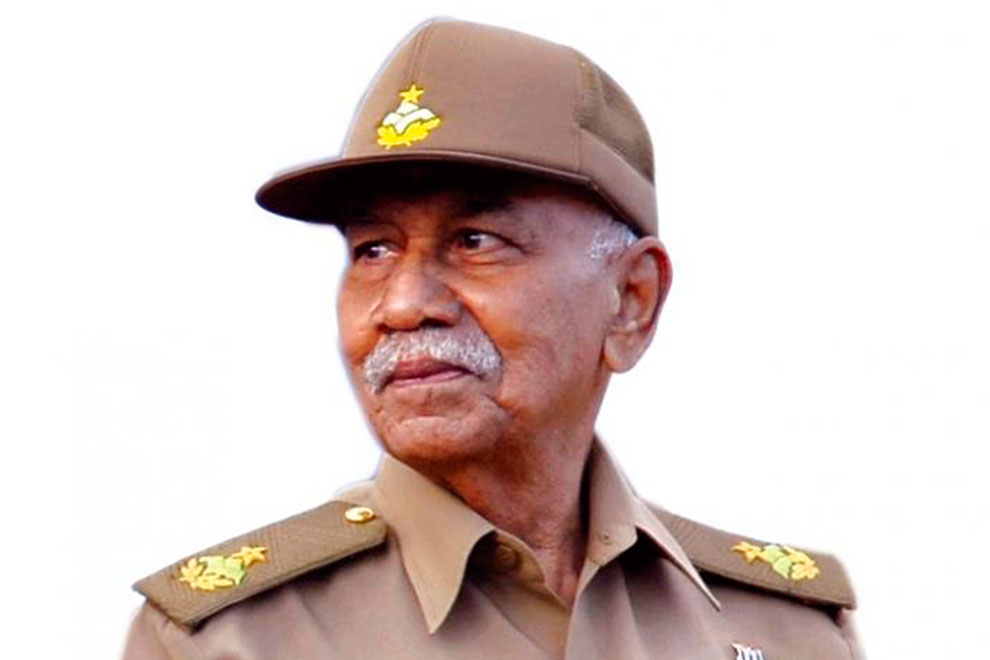 Comandante de la Revolución Juan Almeida Bosque.