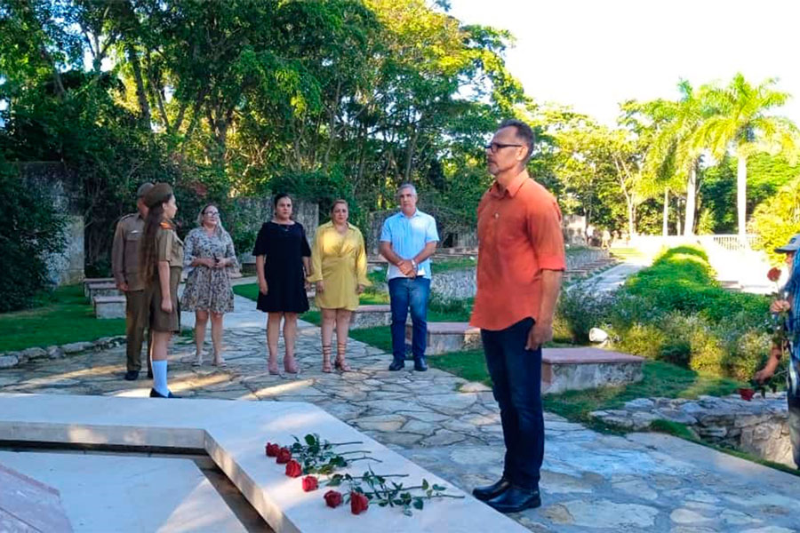 Homenaje a los combatientes del Frente de Las Villas.