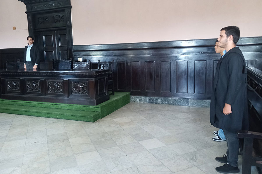 Representación de la primera autodefensa de Fidel.