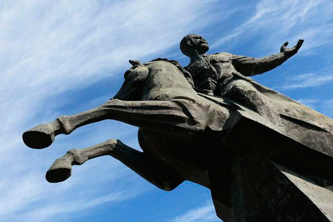 Monumento de Antonio Maceo Grajales en la Plaza de la Revolución de Santiago de Cuba.