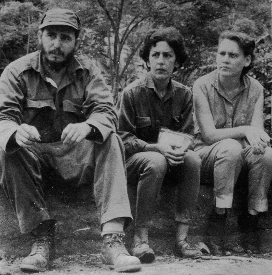 Haydée Santamaría en la Sierra Maestra junto a Fidel Castro Ruz y Celia Sánchez Manduley.