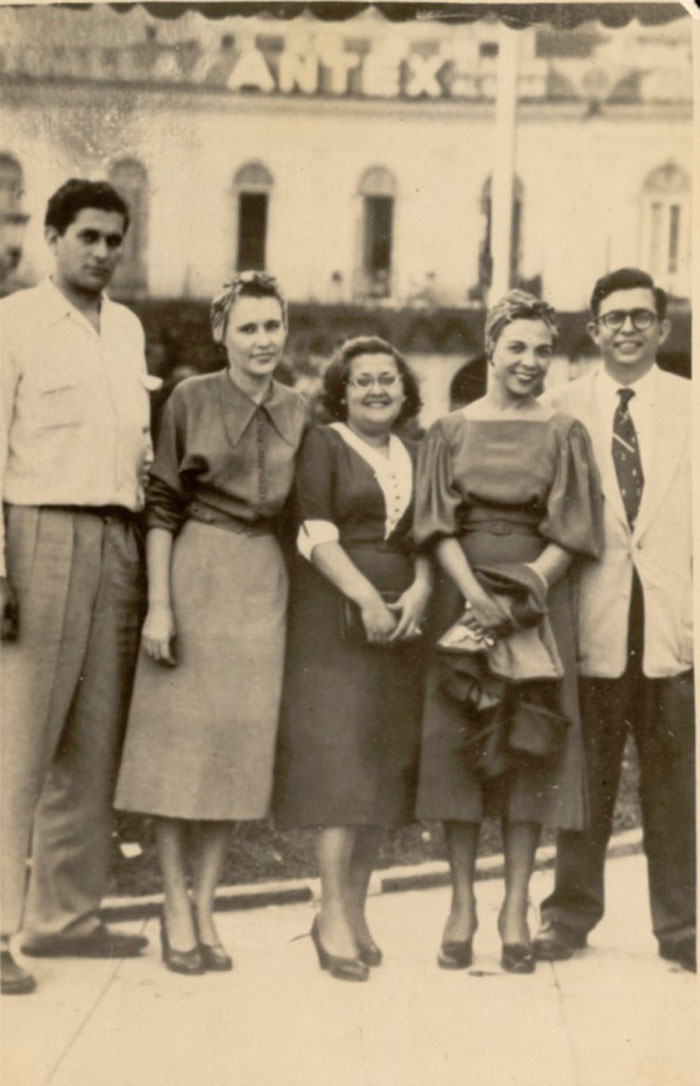 Haydée Santamaría junto a Boris Luis Santa