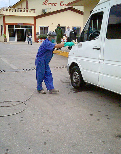 Medidas higiénico-sanitarias en la Ronera Central de Santo Domingo, Villa Clara, Cuba. Medidas higiénico-sanitarias en la Ronera Central de Santo Domingo, Villa Clara, Cuba.
