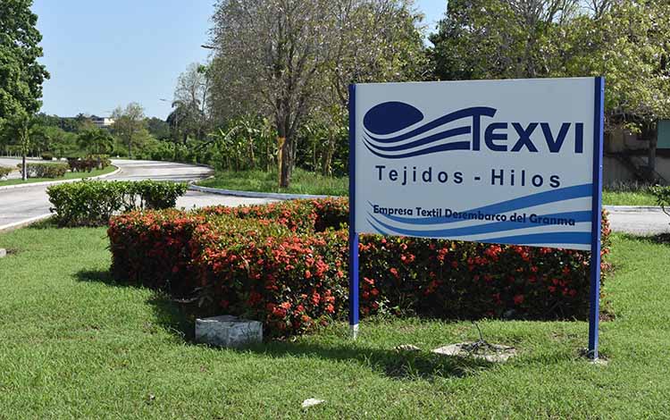 Empresa Textil Desembarco del Granma.