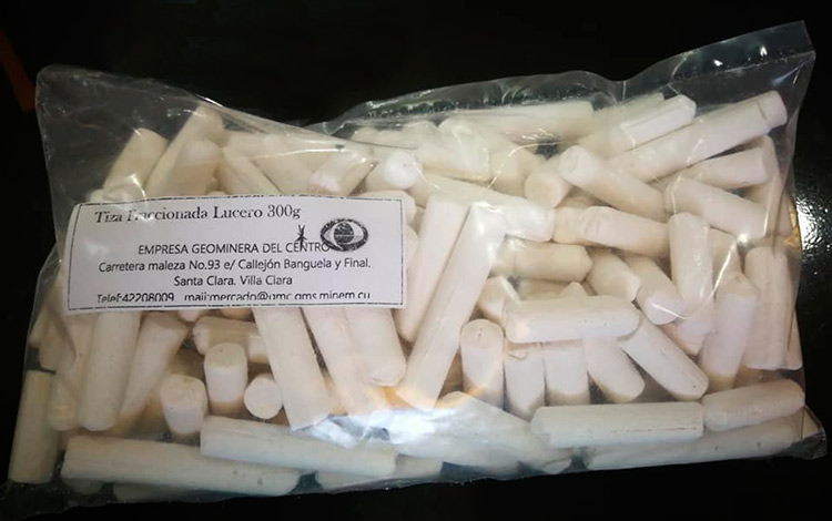 Tizas escolares producidas por la Geominera del Centro. Tizas escolares producidas por la Geominera del Centro.