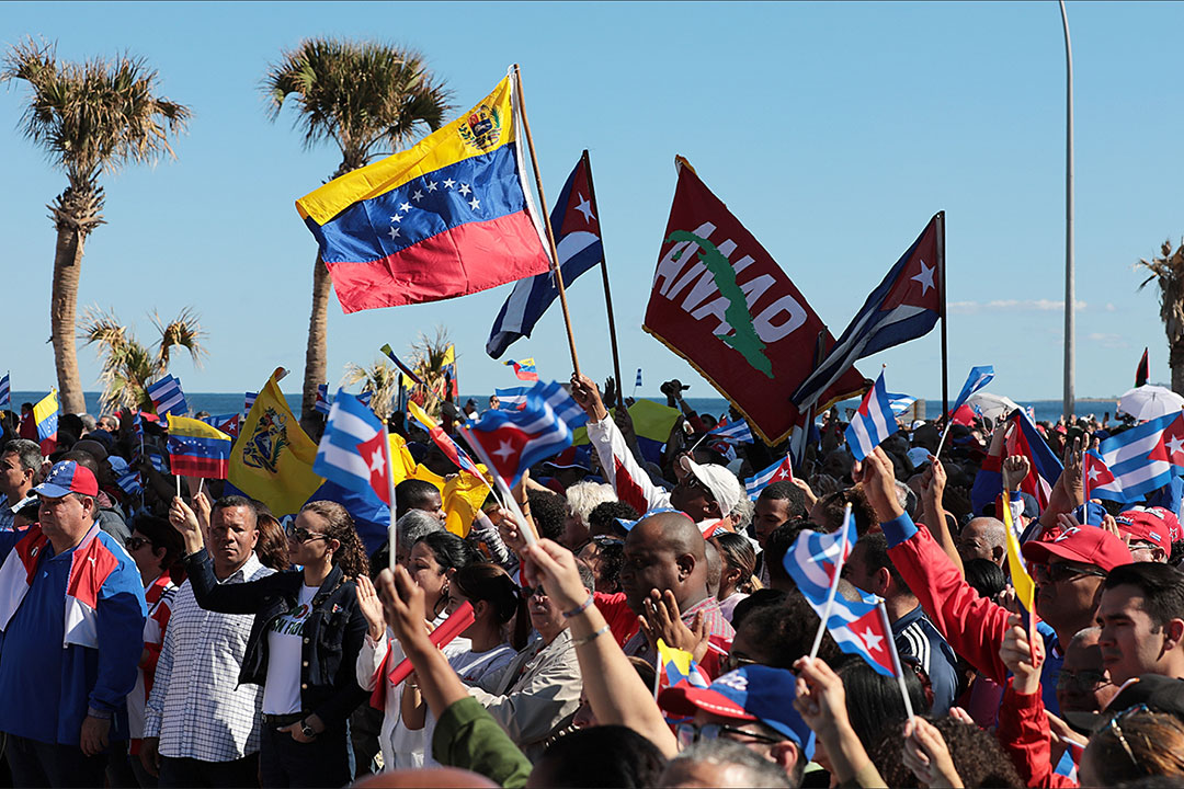 Pueblo en el acto de solidaridad de Cuba con Venezuela.