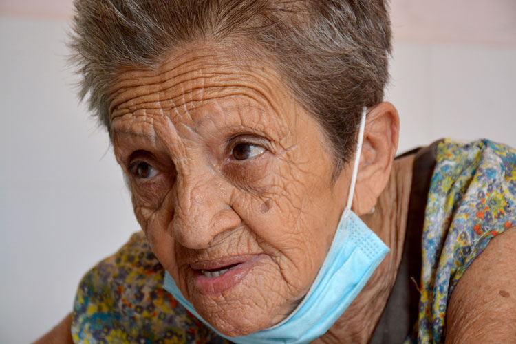 Evelia Abreu Pérez, 84 años. Evelia Abreu Pérez, 84 años.