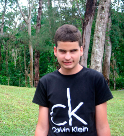 Abel Morales Cruz, único estudiante invidente villaclareño que se forma como técnico medio en Derecho. Abel Morales Cruz, único estudiante invidente villaclareño que se forma como técnico medio en Derecho.