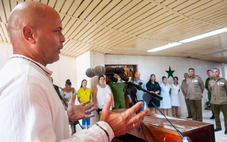 Gerardo Hernández Nordelo, coordinador nacional de los CDR, se dirigió a los bomberos villaclareños tras ser condecorados. Gerardo Hernández Nordelo, coordinador nacional de los CDR, se dirigió a los bomberos villaclareños tras ser condecorados.
