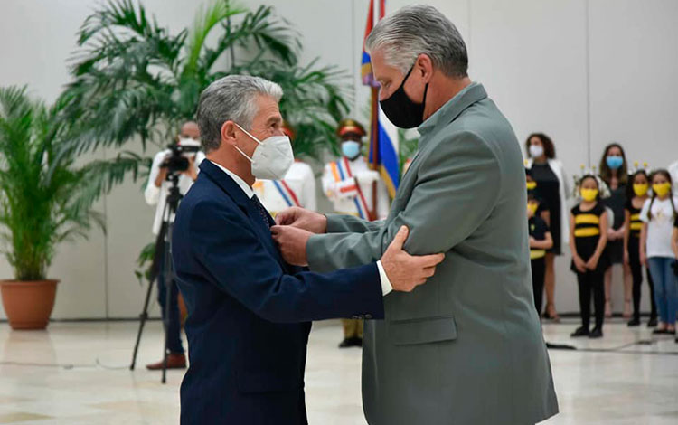 El doctor Jorge Berlanga, padre del Heberprot-P, fármaco cubano para el tratamiento de la úlcera del pie diabético. El doctor Jorge Berlanga, padre del Heberprot-P, fármaco cubano para el tratamiento de la úlcera del pie diabético.