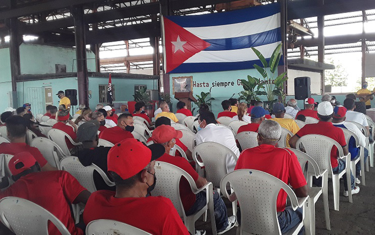 Acto de entrega de la condición de Vanguardia Nacional a la Empresa Electromecánica.
