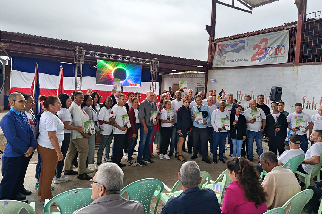 Trabajadores reconocidos en el movimiento Siempre en Revolución.