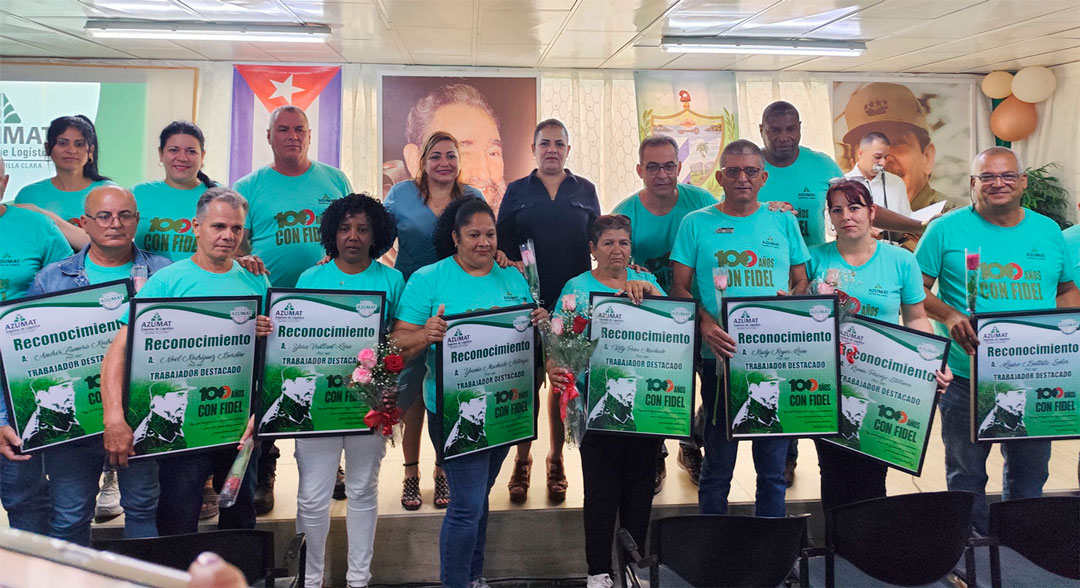 Selección de trabajadores destacados de Azumat Villa Clara.