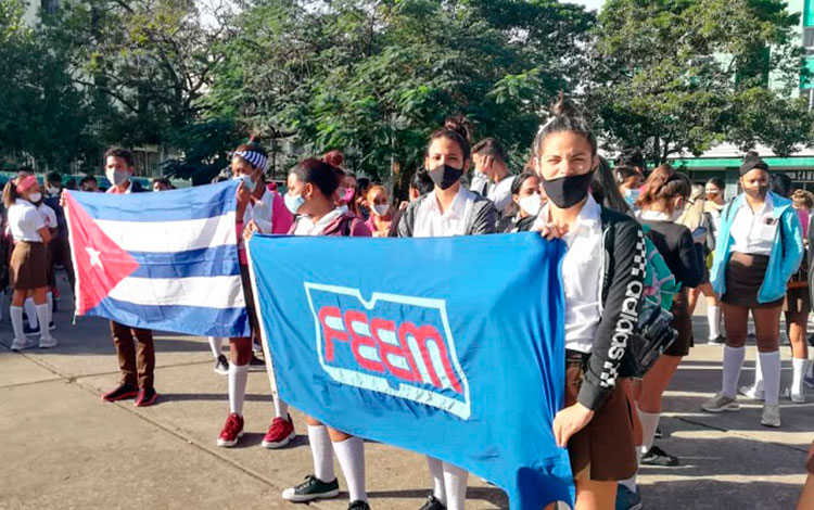Estudiantes de la Federación de Estudiantes de la Enseñanza Media.