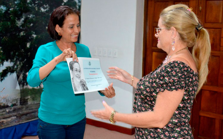 Reconocimiento de la FMC a instituciones de la provincia de Villa Clara. Reconocimiento de la FMC a instituciones de la provincia de Villa Clara.