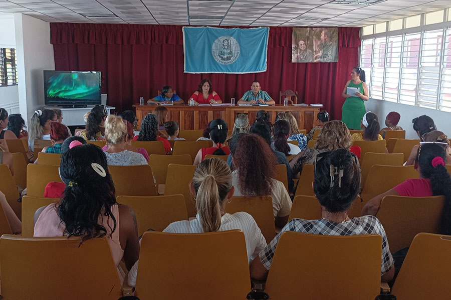 Pleno de la FMC en Villa Clara.
