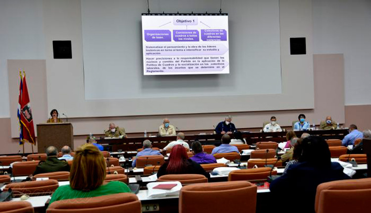 Comisión 3 del 8. º Congreso del Partido Comunista de Cuba. Comisión 3 del 8. º Congreso del Partido Comunista de Cuba.