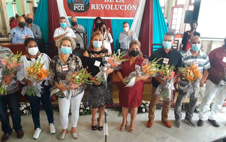 Buró Municipal del Partido en Placetas.