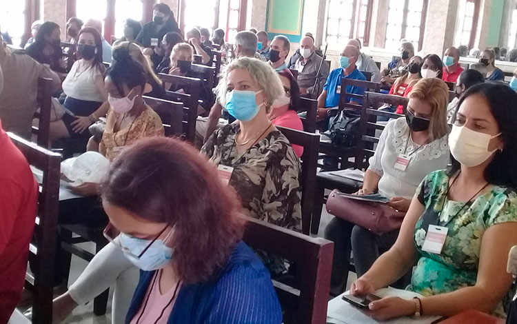 Delegados a la Asamblea de Balance del Partido en Placetas, Villa Clara.