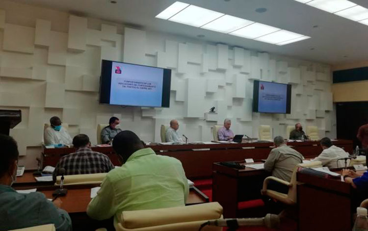 Preside Miguel Díaz-Canel reunión con primeros secretarios del Partido en las provincias.