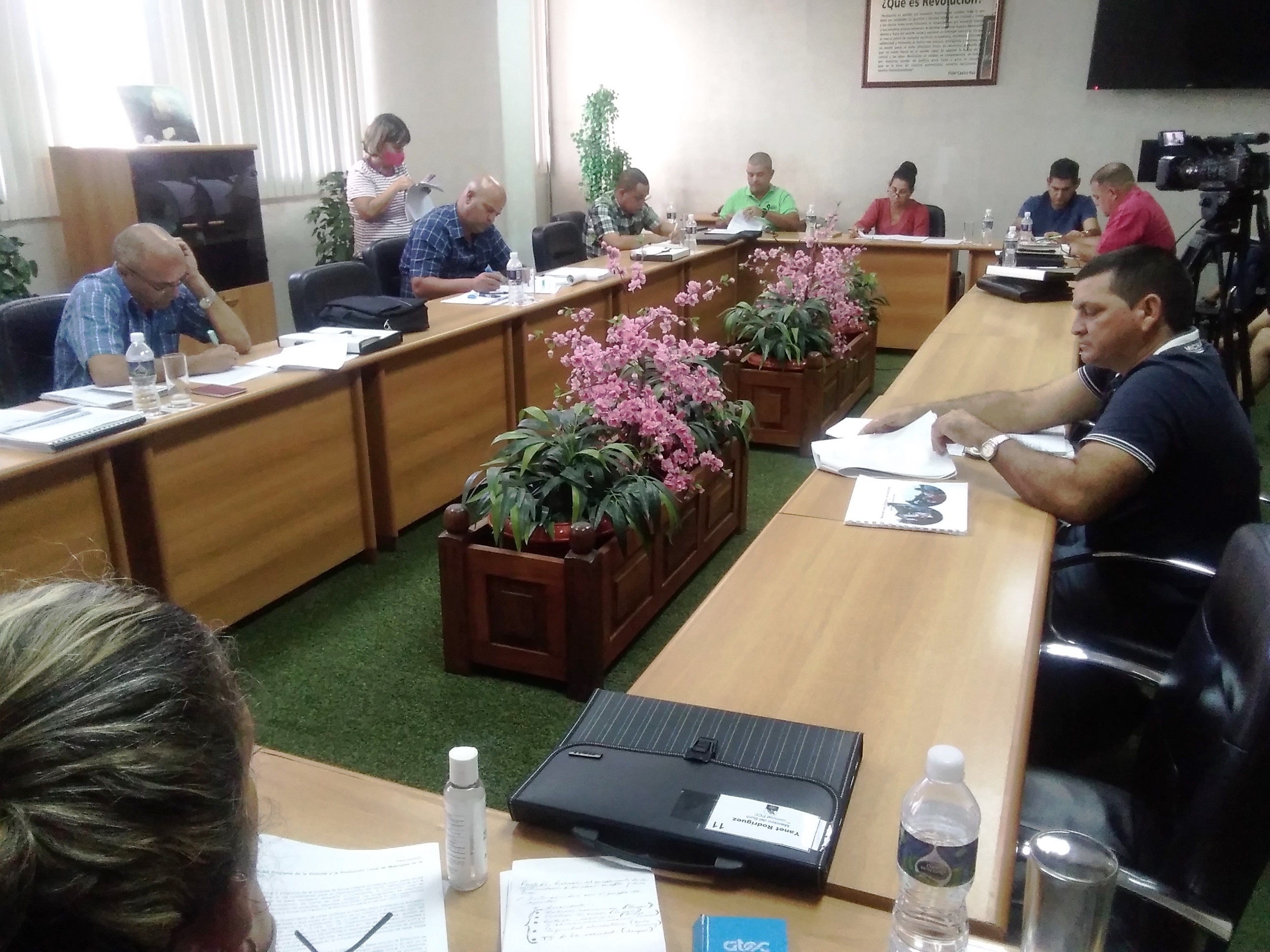 Reunión del Buró Provincial del PCC en Villa Clara analiza el Programa de la Vivienda en la provincia. Reunión del Buró Provincial del PCC en Villa Clara analiza el Programa de la Vivienda en la provincia.