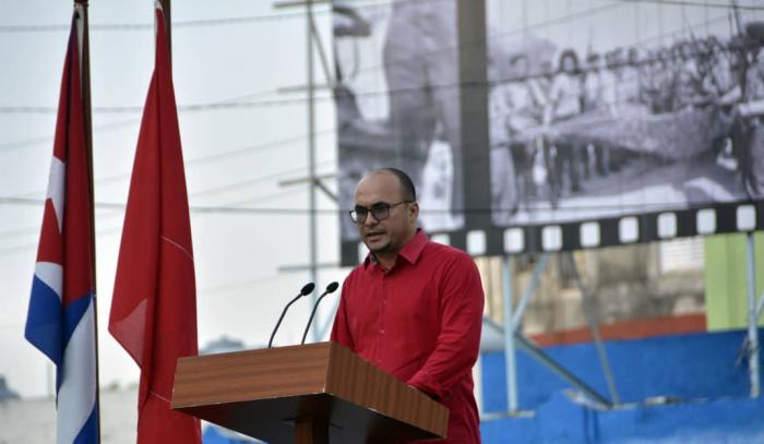 Acto por el aniversario 62 de la proclamación del carácter socialista.