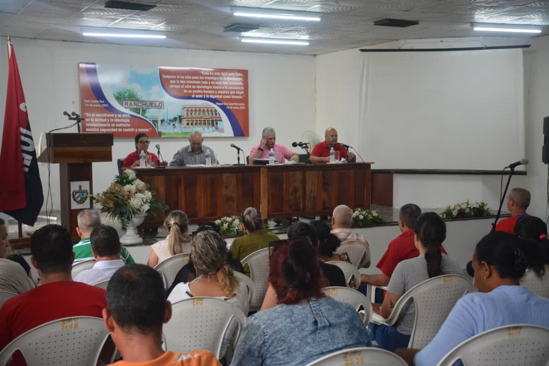 Reunión de conclusiones de la visita a Ranchuelo.
