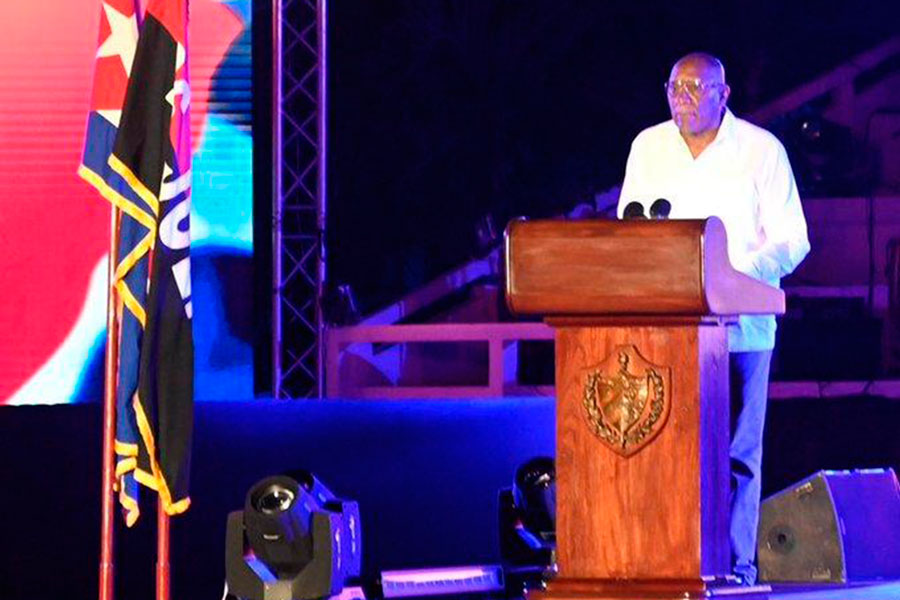 Salvador Valdés Mesa, vicepresidente cubano, pronuncia palabras centrales en el acto por el aniversario 71 del asalto a los cuarteles Moncada y Carlos Munuel de Céspedes.