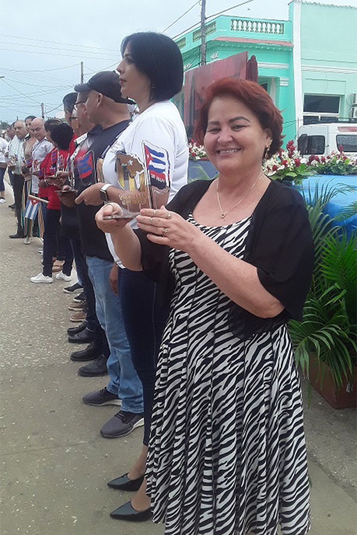Reconocimiento a representantes de orgnismos.