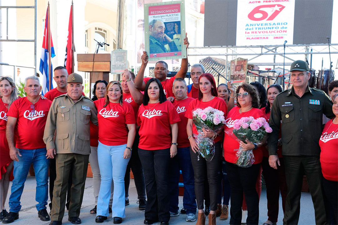 Reconocimiento a Placetas, sede del acto provincial por el aniversario 67 del triunfo de la Revolución.