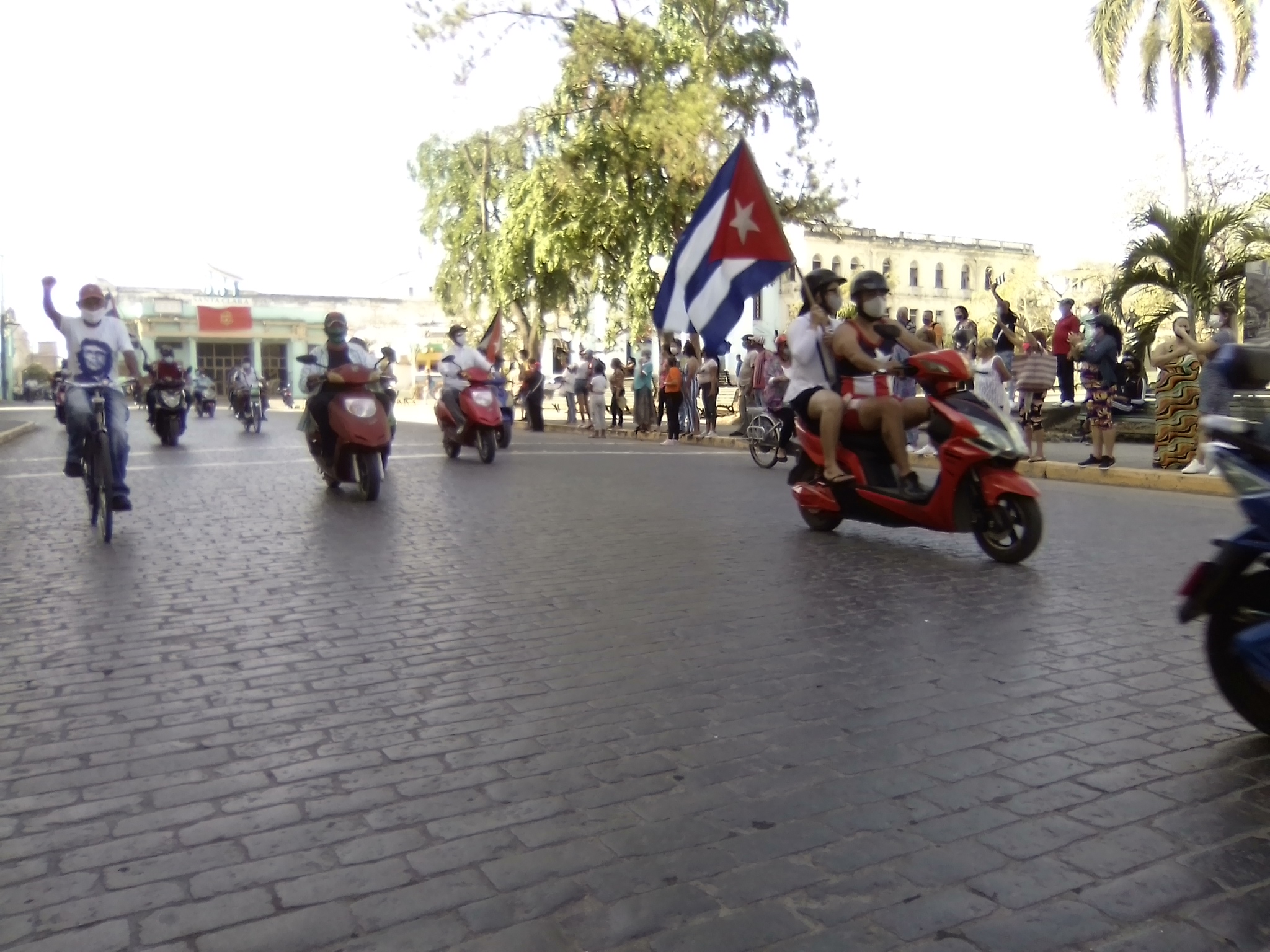 Caravana en el Parque Leoncio Vidal de Santa Clara Caravana en el Parque Leoncio Vidal de Santa Clara