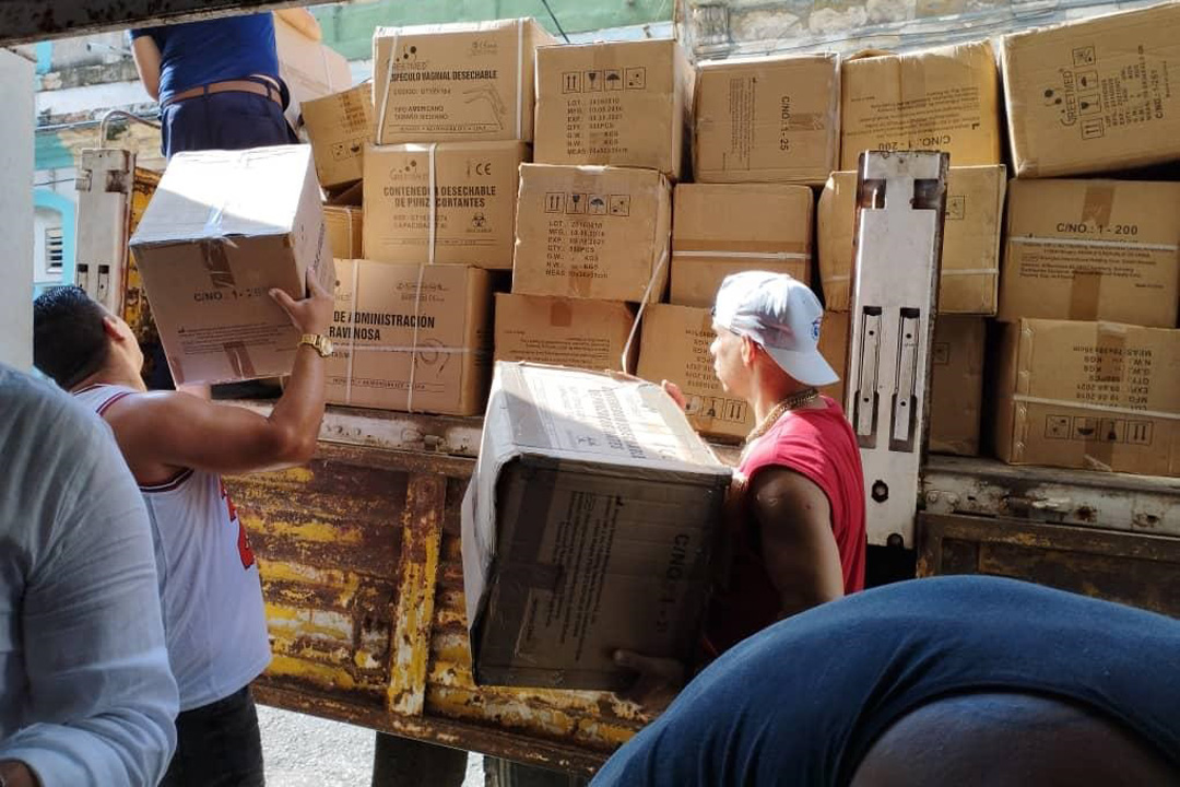 Alistan los suministros médicos para envío a Cuba