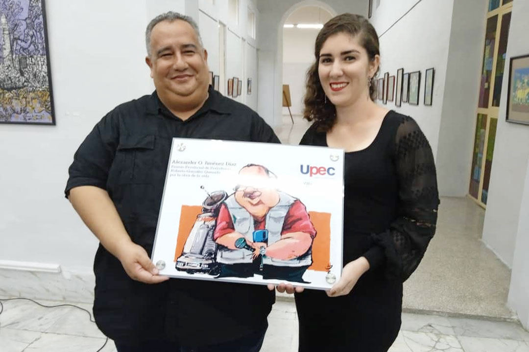 Alexander Osvaldo Jiménez Díaz recibió el Premio Roberto González Quesada por la obra de la vida. (Foto: Carlos Rodríguez Torres)