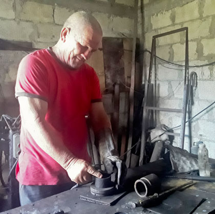 Cecilio Antonio Roche, mecánico. Cecilio Antonio Roche, mecánico.