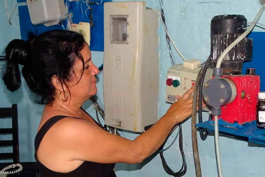 Operando la estación de bombeo El Rubí.