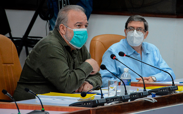 Primer ministro de Cuba, Manuel Marrero Cruz, y ministro de Relaciones Exteriores, Bruno Rodrí­guez Parrilla.