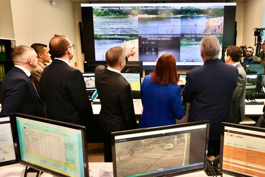 Recorrido de Miguel Díaz-Canel por San Petersburgo.