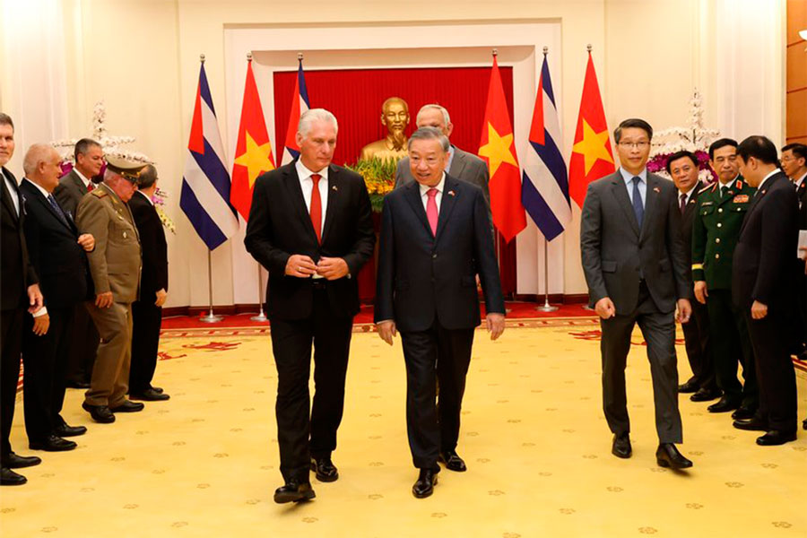 Presidente cubano, Miguel Díaz-Canel, y To Lam, secretario general del Partido Comunista de Vietnam.