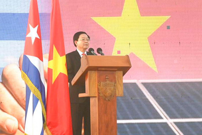  Vice primer ministro de Vietnam Ho Phuoc Dung.