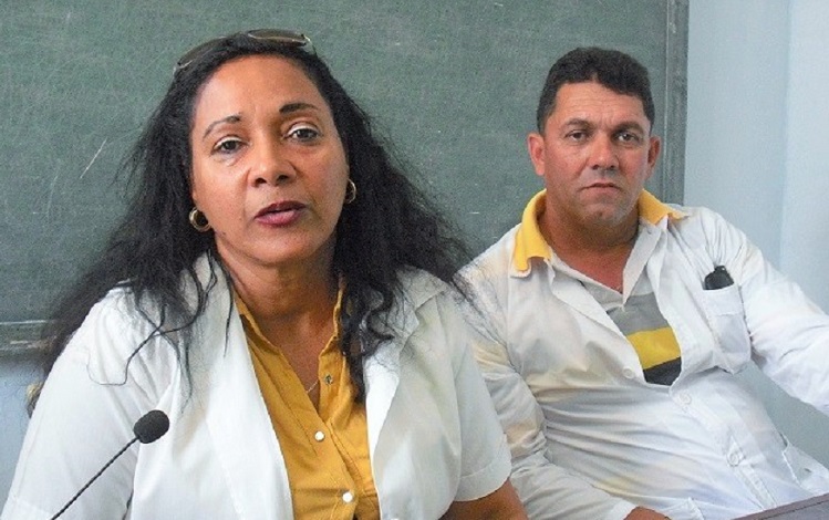 Doctores Mireya Cepero y Juan Carlos Acosta.