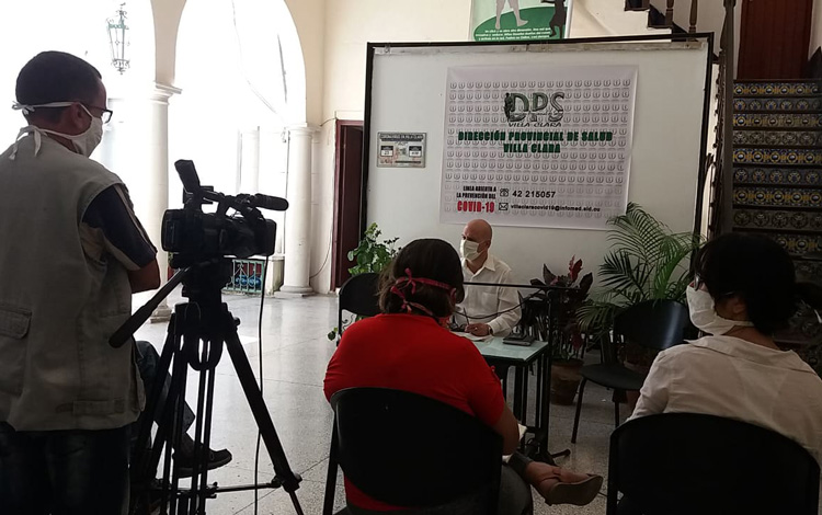 Conferencia de prensa de Salud
