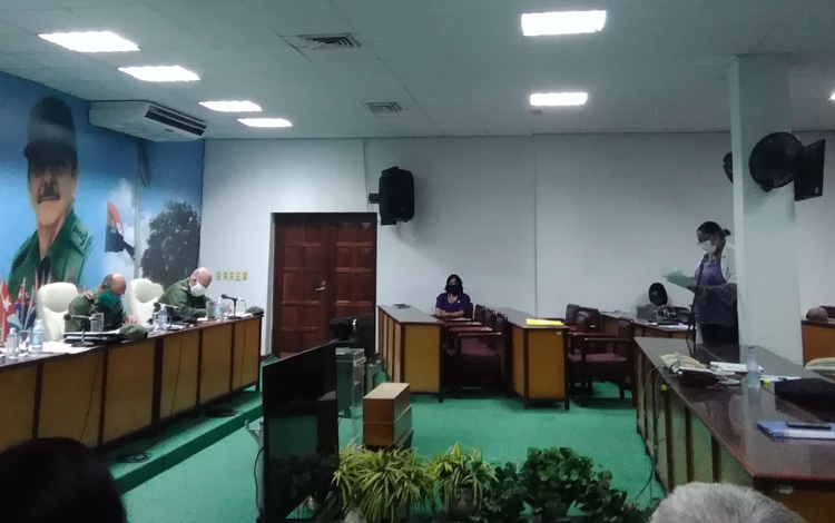 La rectora de la Universidad de Ciencias Médicas, Dra Ivette Molina Linares, explica las medidas organizativas tomadas para garantizar elevar la calidad de las pesquisas activas. La rectora de la Universidad de Ciencias Médicas, Dra Ivette Molina Linares, explica las medidas organizativas tomadas para garantizar elevar la calidad de las pesquisas activas.