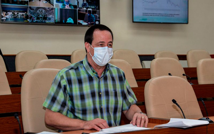 José Ángel Portal MIranda ,ministro de Salud Pública de Cuba.