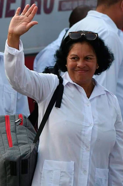 Doctora villaclareña Lidia González Agí¼ero, integrante de la Brigada Henry Reeve en Belice. Doctora villaclareña Lidia González Agí¼ero, integrante de la Brigada Henry Reeve en Belice.