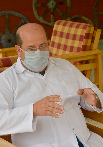 Omar Felix Jiménez Cala, coordinador del grupo de los enfermeros espirituanos. Omar Felix Jiménez Cala, coordinador del grupo de los enfermeros espirituanos.