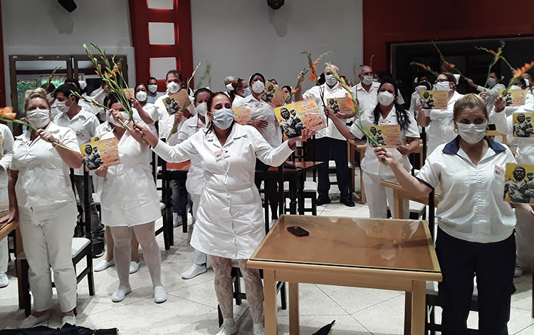 Los profesionales de la Salud espirituanos regresan a sus casas luego de prestar sus servicios en Villa Clara desde el pasado 27 de abril. (Foto: Francisnet Díaz Rondón)