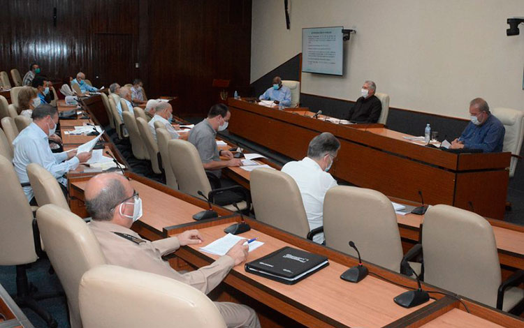 Reunión de análisis de la COVID-19 en Cuba, encabezada por el presidente, Miguel Díaz-Canel.