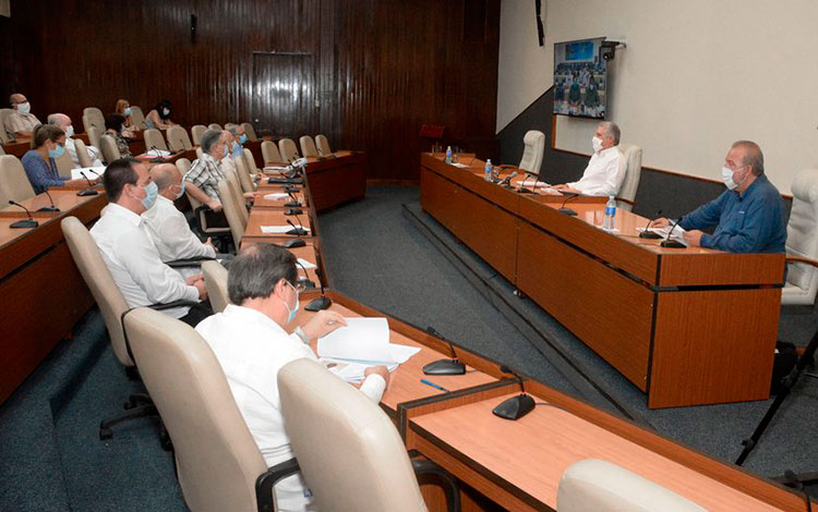 Reunión de análisis de la COVID-19 en Cuba, encabezada por el presidente, Miguel Díaz-Canel.
