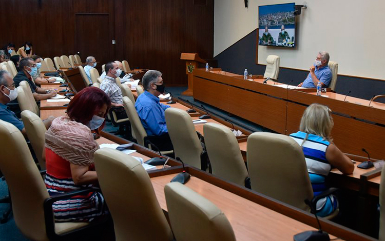 Reunión de análisis de la COVID-19 en Cuba, encabezada por el presidente, Miguel Díaz-Canel el 21 de agosto de 2020.