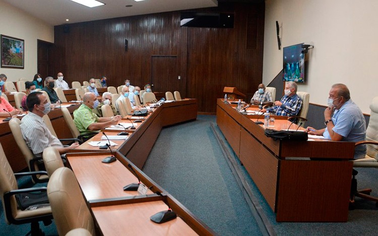 Reunión de análisis de la COVID-19 en Cuba, encabezada por el presidente, Miguel Díaz-Canel, el 15 de septiembre de 2020.